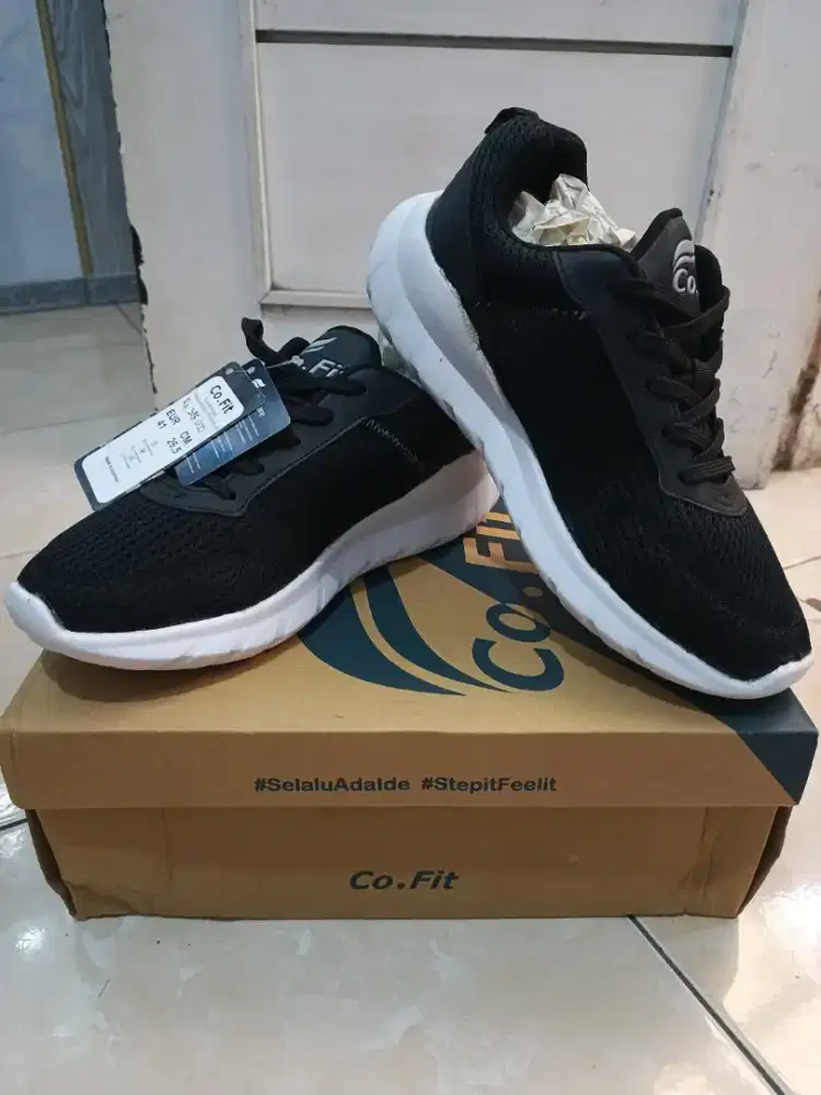 Sepatu Olahraga,kantor,sekolah dlln merk CO.FIT original sz 41(26,5cm)