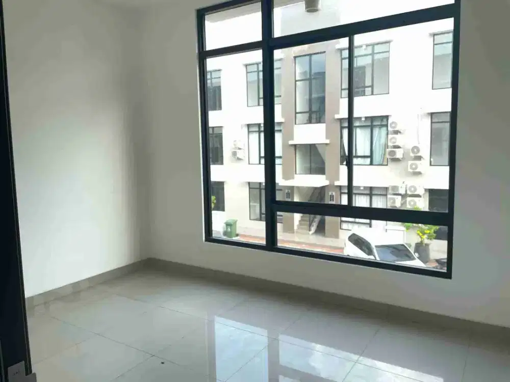 DISEWAKAN GREEN ROYAL CONDO HOUSE