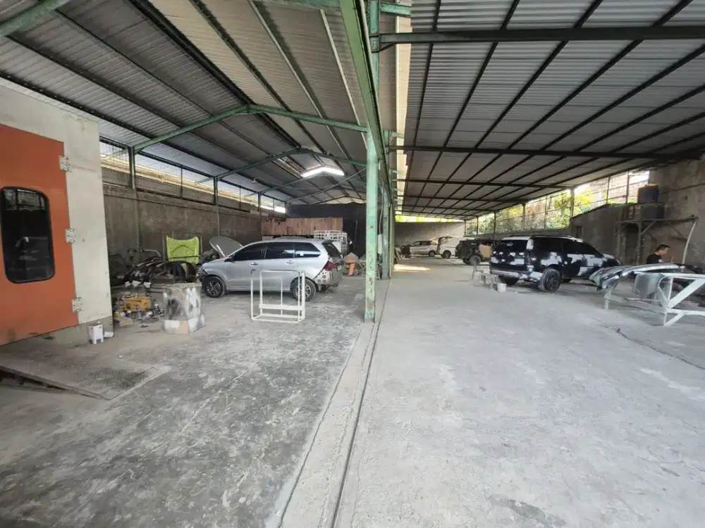 For Rent! Gedung Luas Dengan Akses Mudah Cocok Untuk Usaha Di Mainroad Cianjur, Bandung
