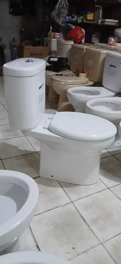 Kloset duduk TOTO