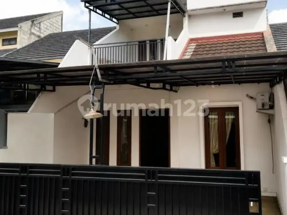 Rumah 2 Lantai Siap Huni Dalam Komplek di Cinere Harga Menarik
