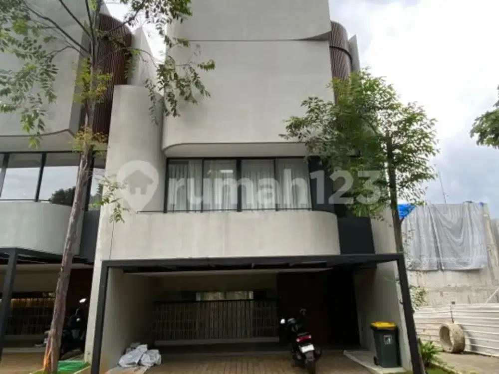 Brand New Rumah Premium 3 Lantai di Andara dengan Hillside & Lakeview