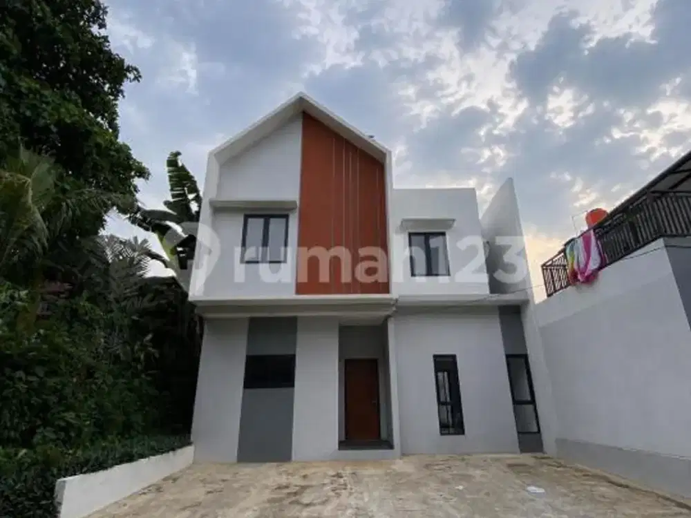 Rumah 2 Lantai di Cluster Premium Cinere Halaman Belakang Luas