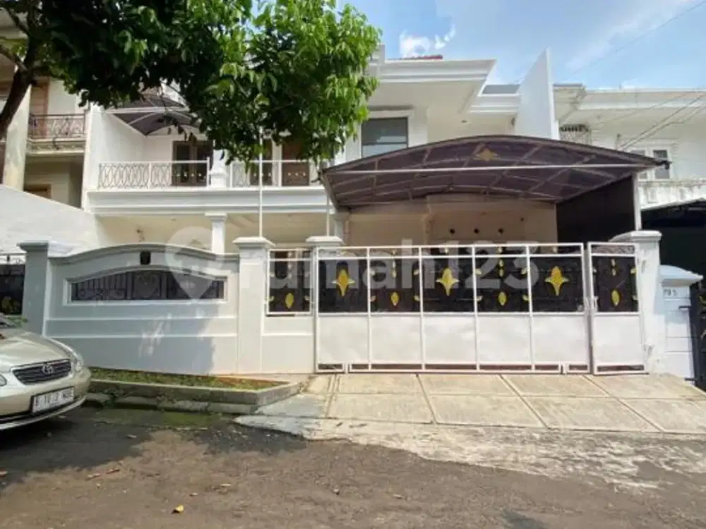 Rumah Siap Huni Dalam Komplek Nyaman di Area Premium Cinere