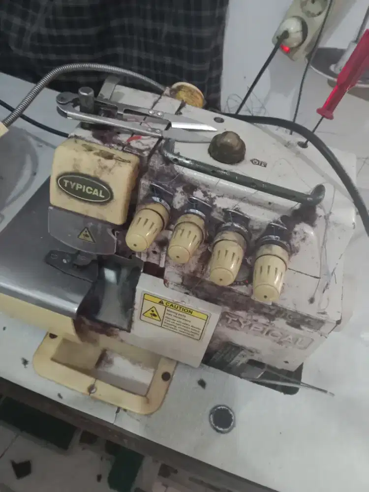 Mau jual mesin kam dan obras