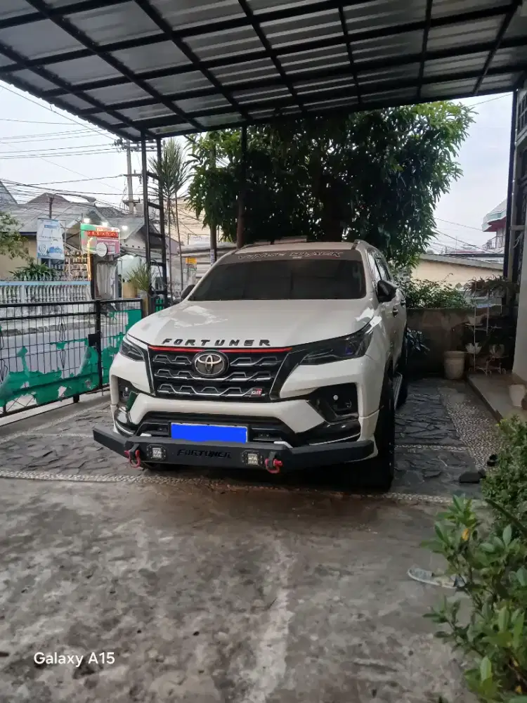 Dijual Mobil Toyota Fortuner VRZ 2018 2.4 4x2 AT