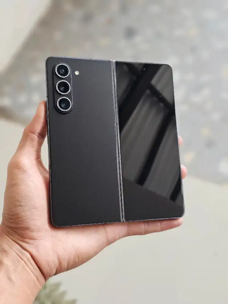 Samsung Z Fold 5 12/512GB Resmi Sein Black Lengkap