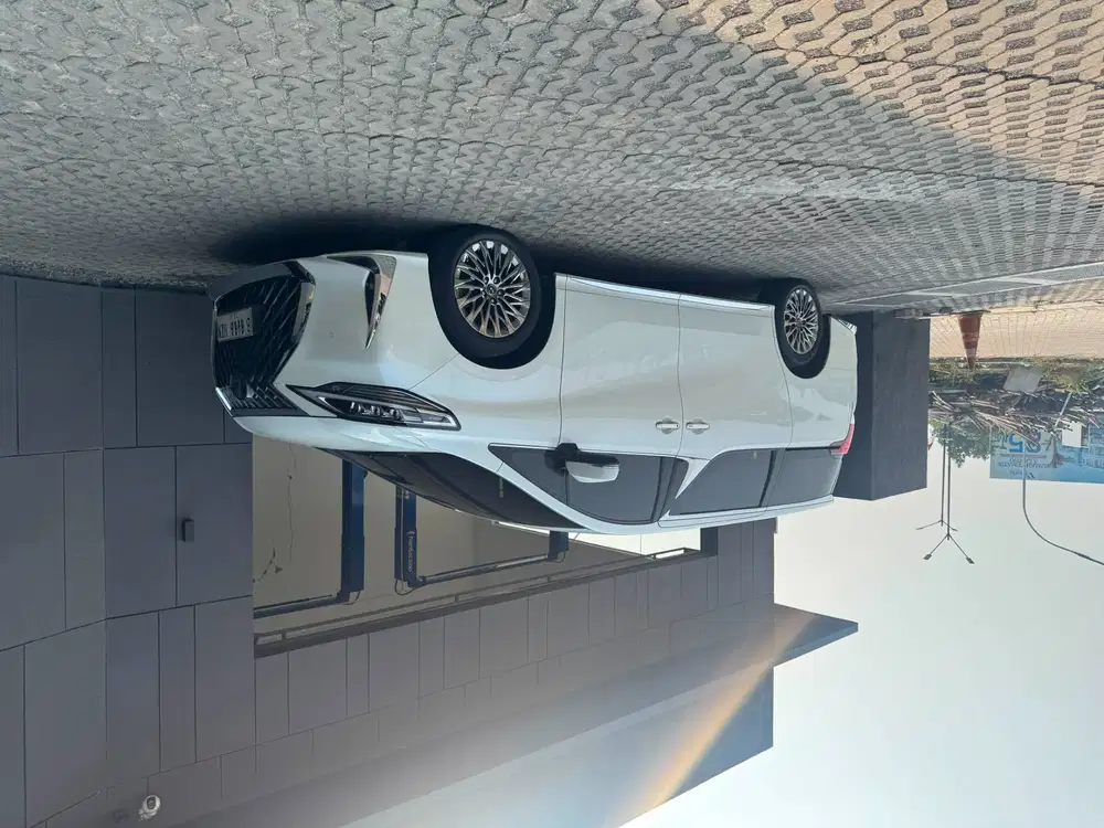 Lexus LM350 7 Seater 2022 white putih bu Lexus LM 7 Seater 2021/2023
