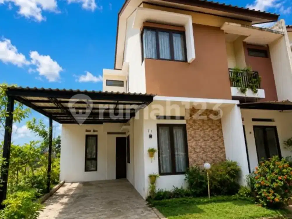 Rumah Modern 2 Lantai Dalam Komplek Nyaman di Cirendeu