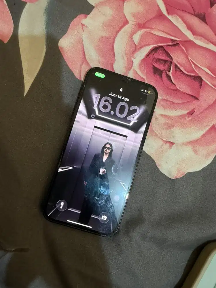 Iphone 12 bassic 64