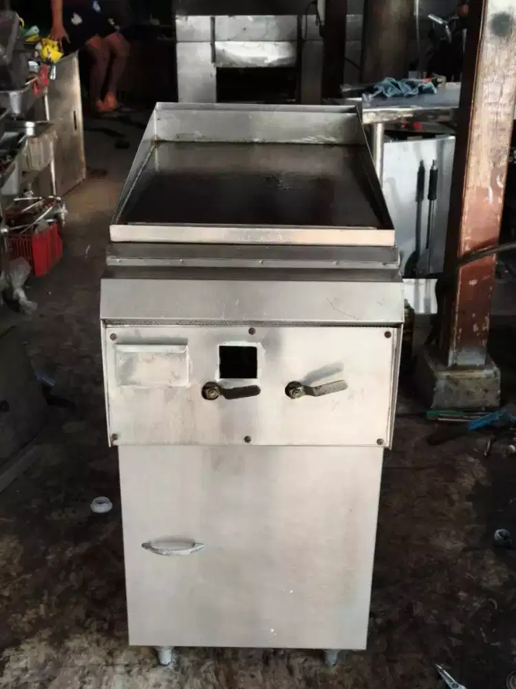 Kompor teppanyaki 
UK 40×72×85