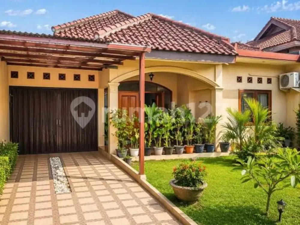Best Price Rumah Luas dengan 5Kt Dalam Komplek di Cinere