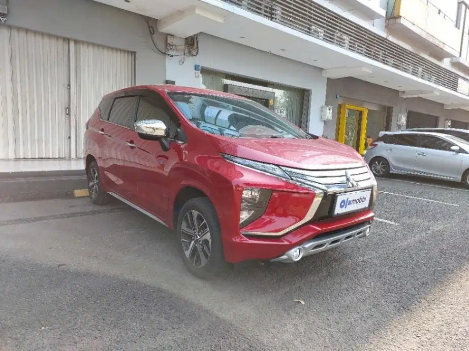 LOW DP Mitsubishi Xpander 1.5 Ultimate Bensin-AT 2019 JFA