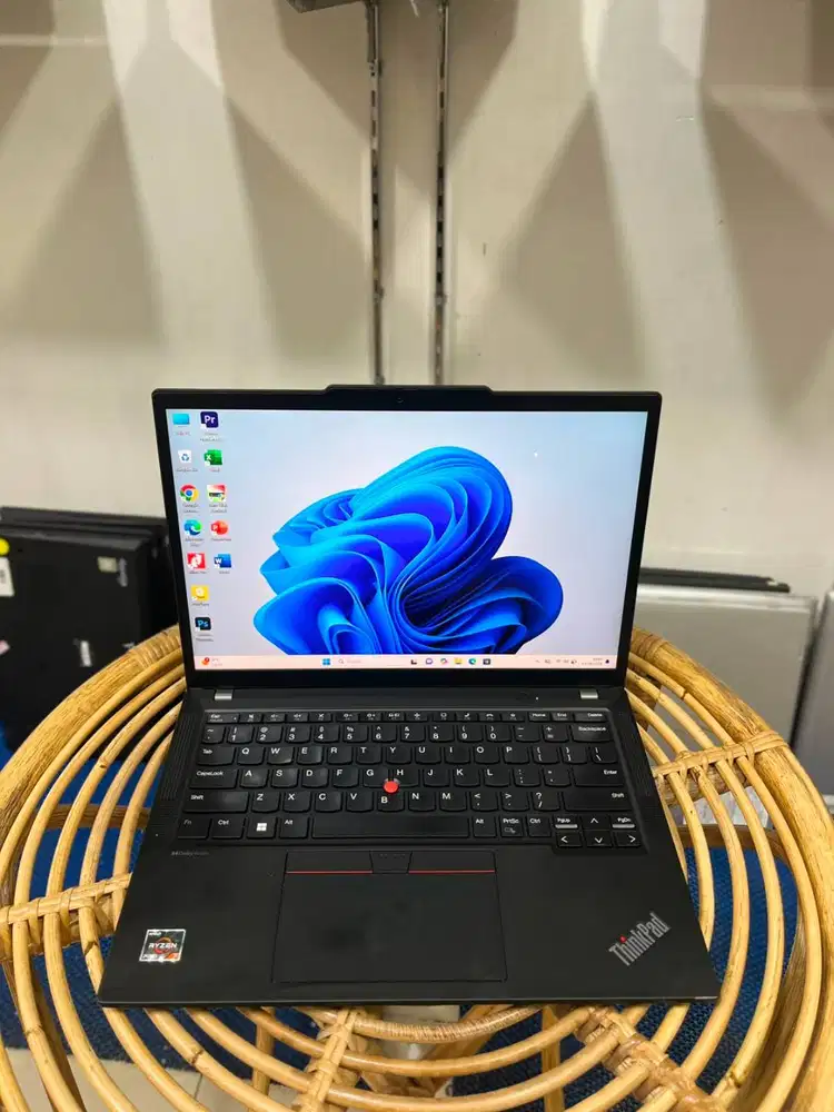LENOVO X13 AMD Ryzen 7 PRO 16/512 LAYAR 13 INCH FHD *VN