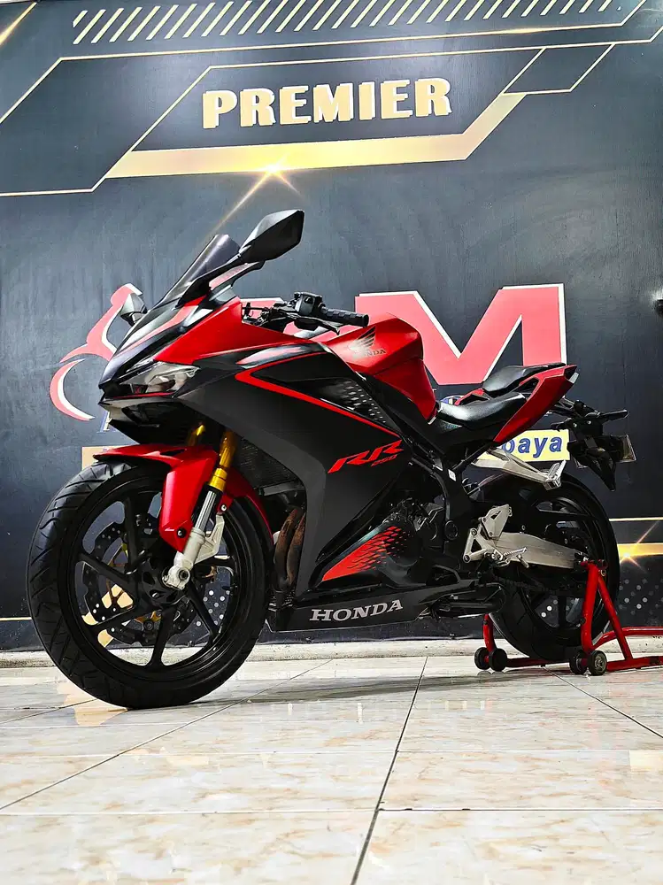 Cbr 250rr th.2022 Bravery Red matte km.18rb top.Anugerah motor rungkut