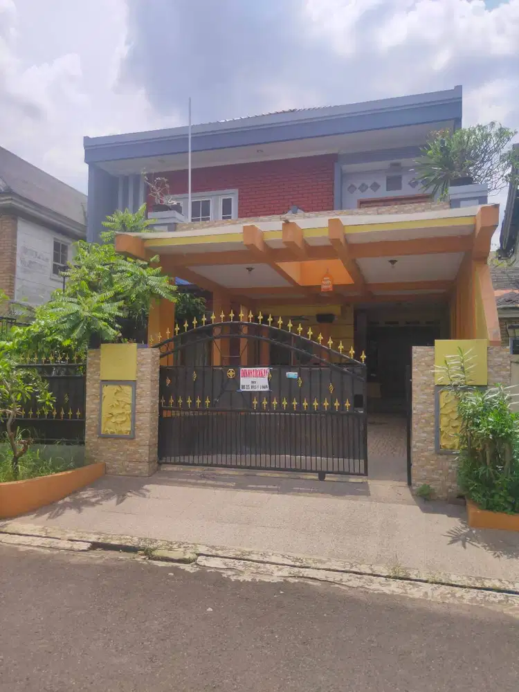 Disewakan Rumah 4 Kamar Dekat Pintu Toll Grand Wisata Tambun
