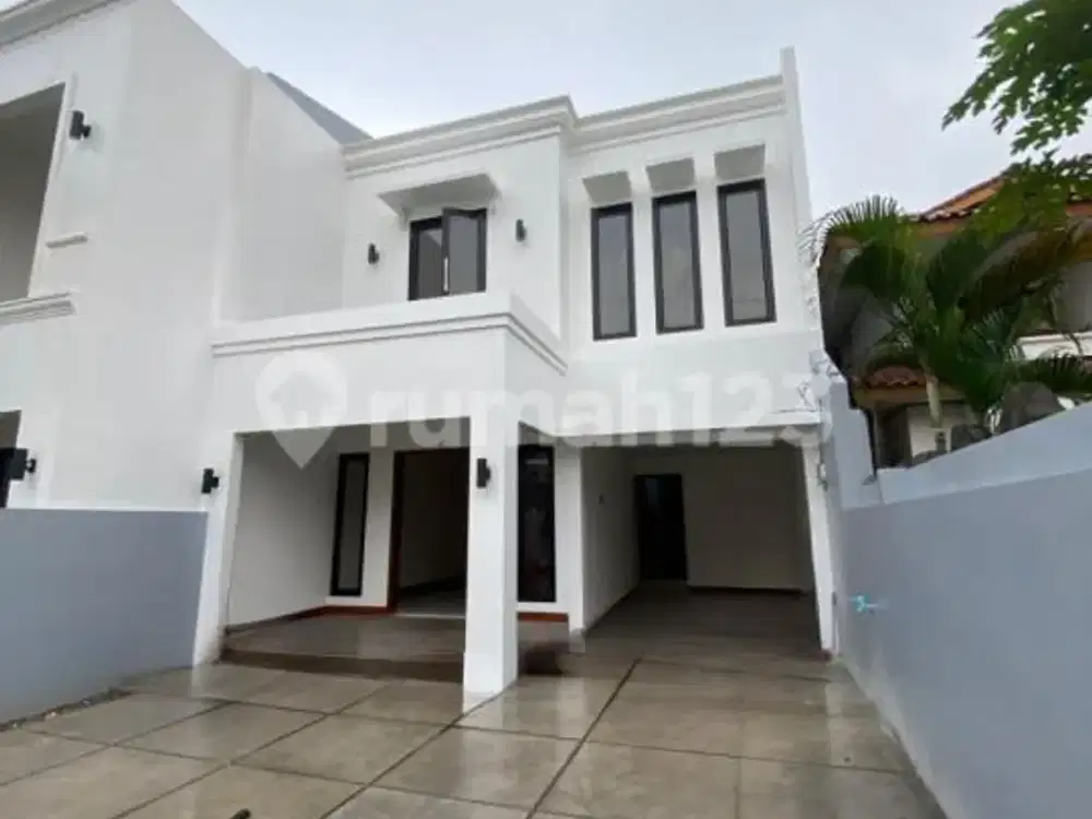 Rumah Brand New Modern Classic Akses Mudah Ke Tol di Cinere