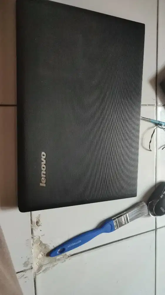Laptop lenovo jual murah kondisi normal baterai masih normal lama