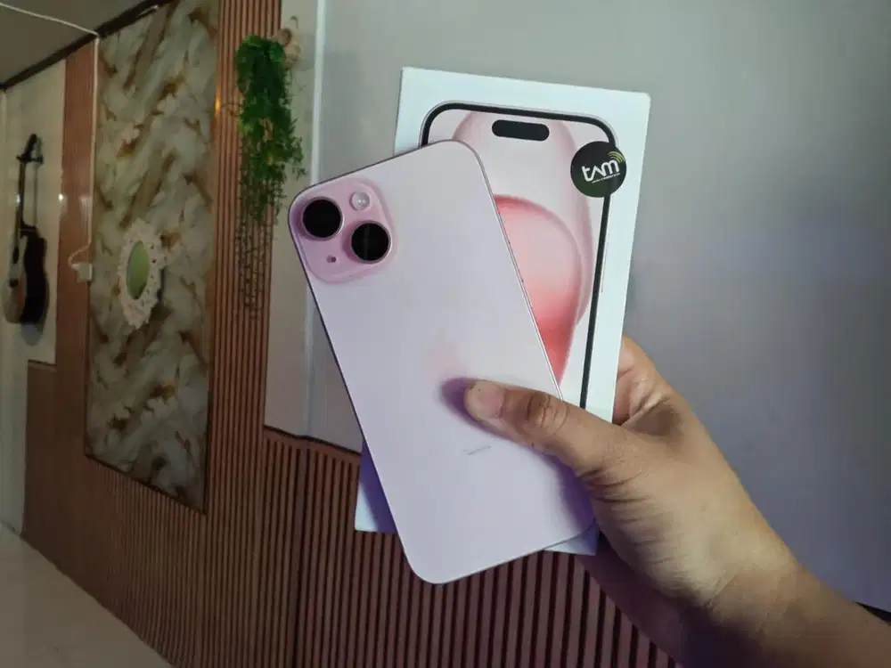 Iphone 15 iBox 128 pink BH 100 garansi on 2027