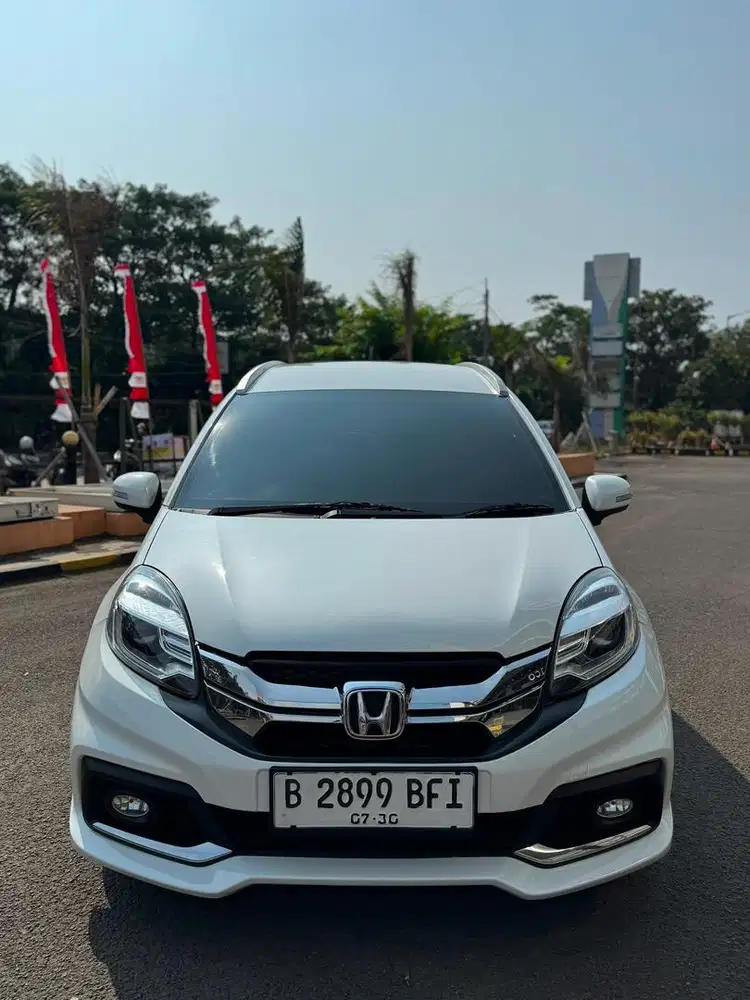 Honda Mobilio RS AT