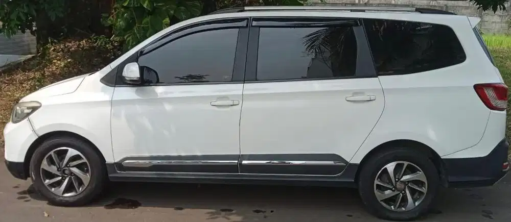 DIJUAL WULING CONFERO S Type C 1500 Cc 2017