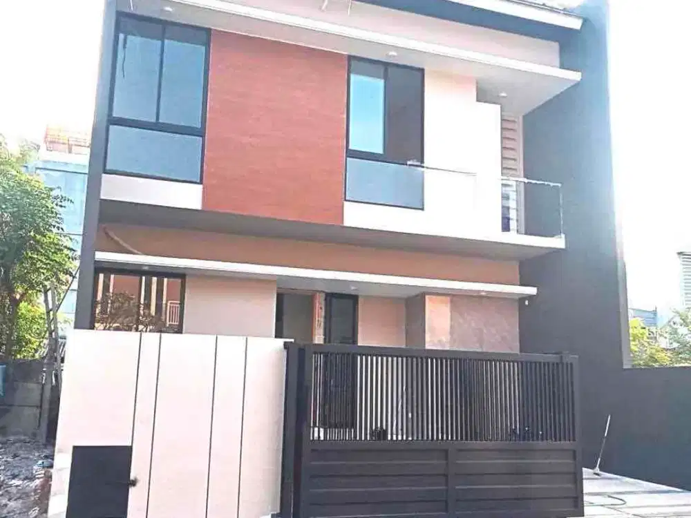 BARU GRESS | Rumah Pakuwon City Surabaya