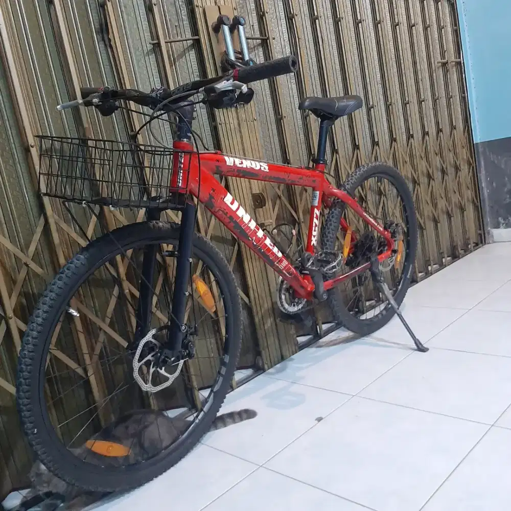 SEPEDA COMMUTER