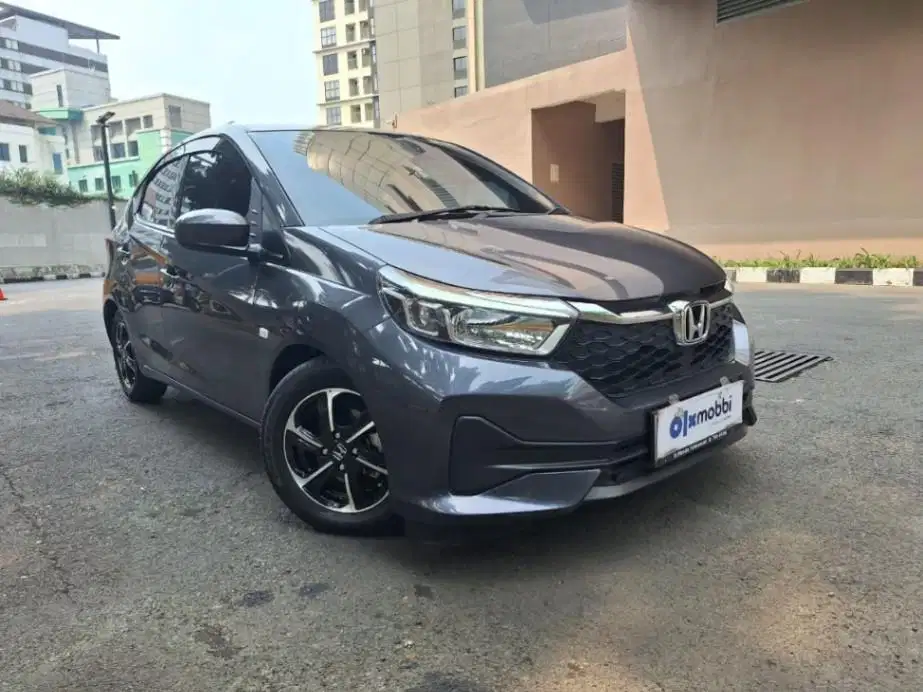 LOW DP Honda Brio Satya 1.2 E Bensin-AT 2024 DOY