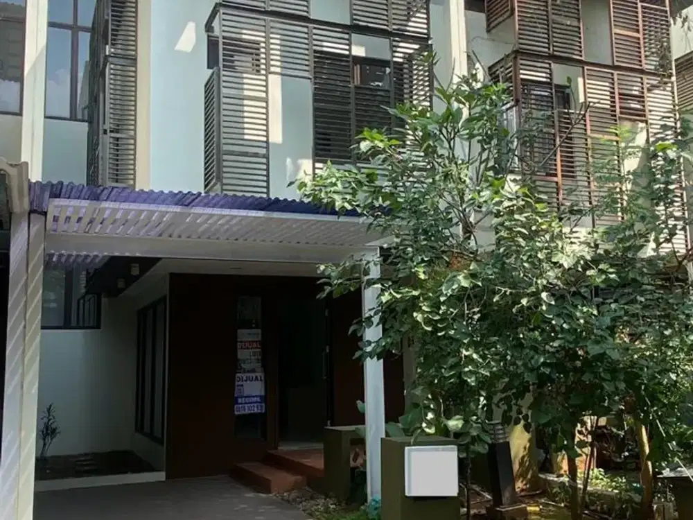 Rumah Rapi 3 Lantai di Whelford Greenwich BSD – Nyaman & Strategis