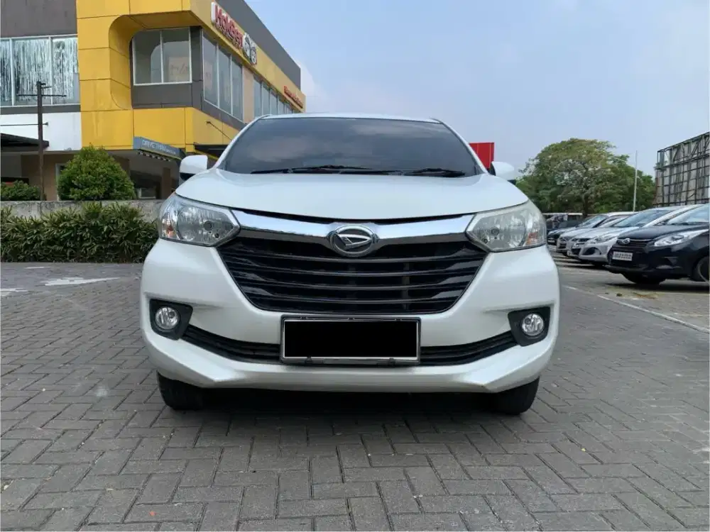 PROMO ‼️ DAIHATSU XENIA R STD 2017 AT PUTIH