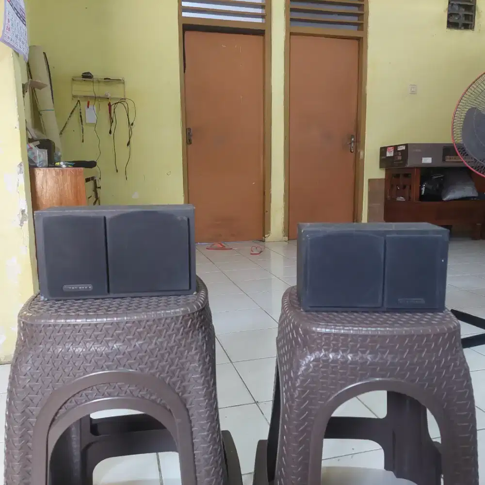 Sepasang Speaker Pasif Wharfedale 2130.2 England