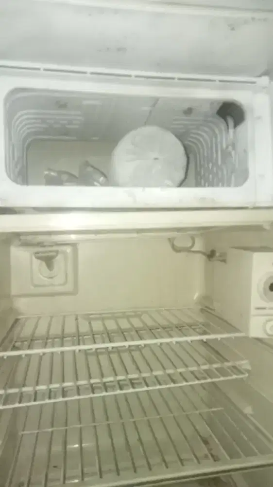 Kulkas sanyo 1 pintu