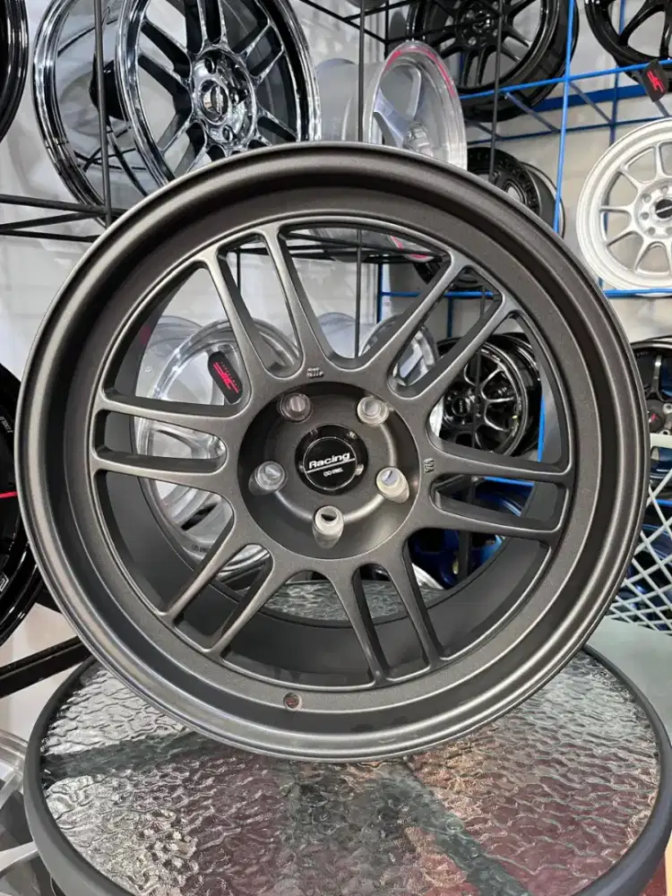 Enkei rpf1 ring 18 lebar 8,5 pcd 5x114,3 ET 22 innova reborn, zenix