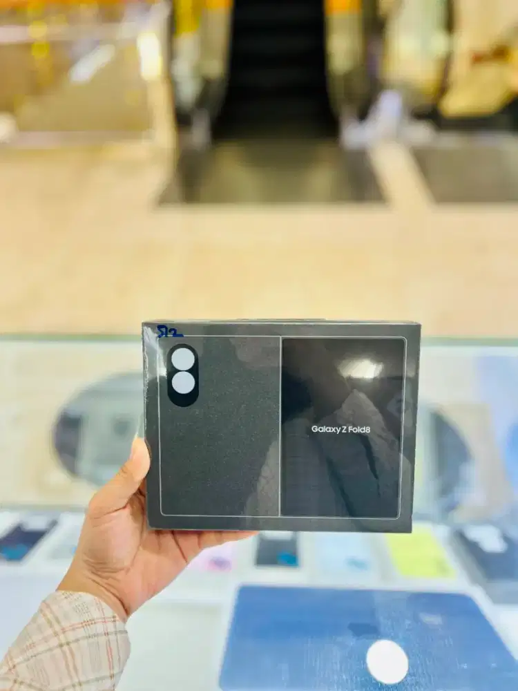 NEW GALAXY Z FOLD 8 512GB/1TB
Garansi Resmi Samsung Indonesia