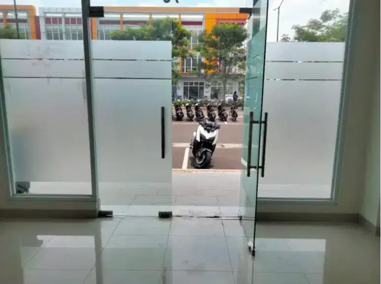 kaca film stiker kaca sandblast buram oneway cutting printing skotlet