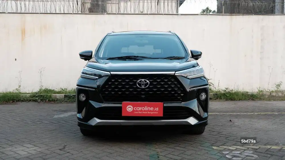 TOYOTA VELOZ Q 1.5 CVT AT 2023 HITAM
