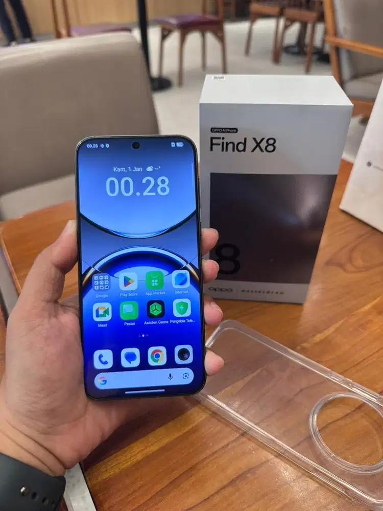 Oppo Find X8 ram 16/512 GB Fullset original resmi. Mulus siap pakai