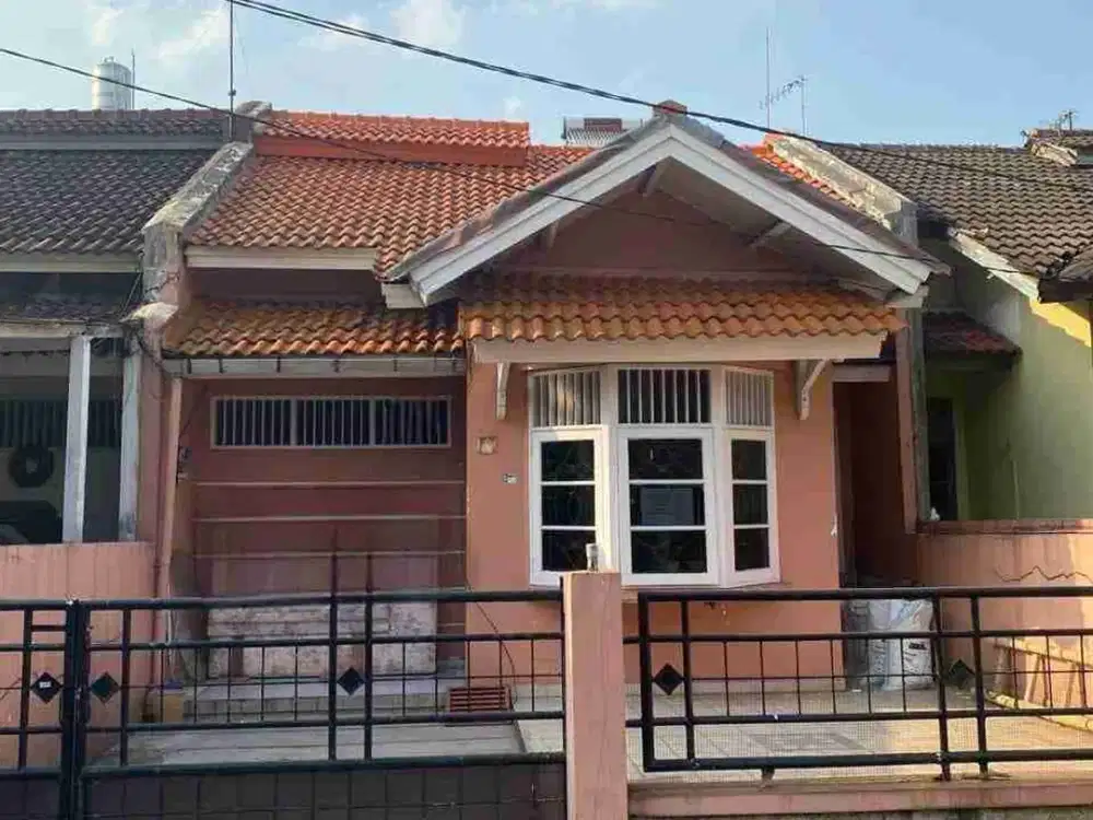 Disewakan cepat 
Rumah sektor 1B
Gading serpong