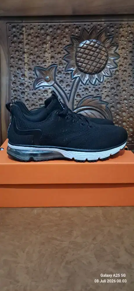 Sepatu running Nike Air Max Alpha Trainer Size 41