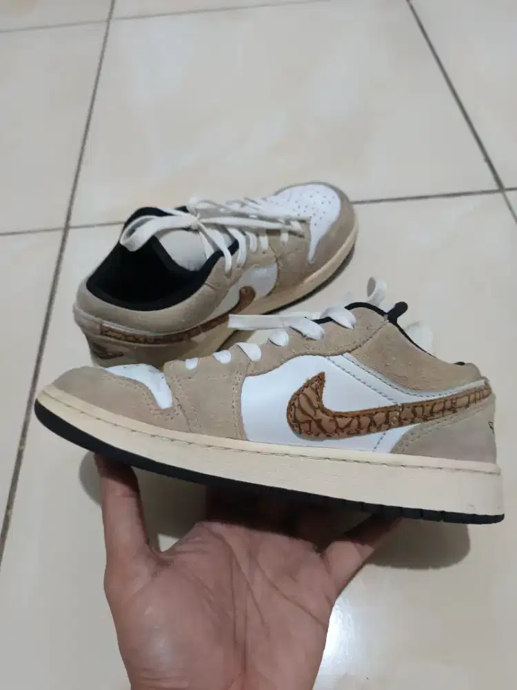 Sepatu sneaker anak jordan 1 low