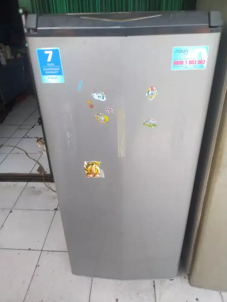 Kulkas 1 pintu merk Aqua Normal,dingin,dan beku. siap pakai.