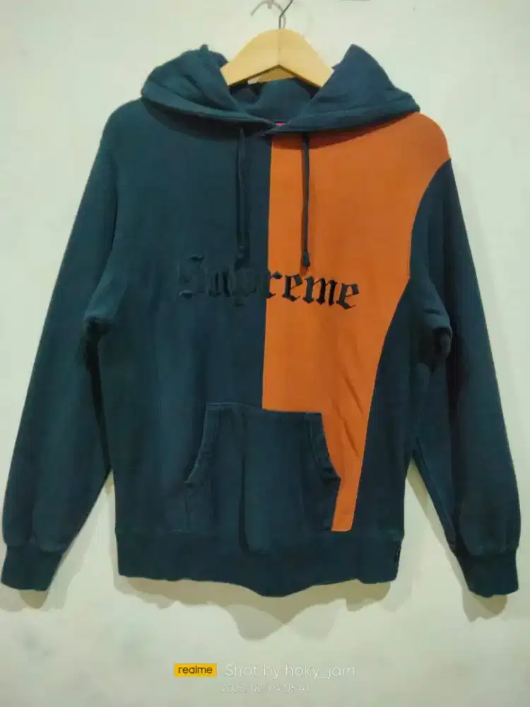 Hoodie. Supreme