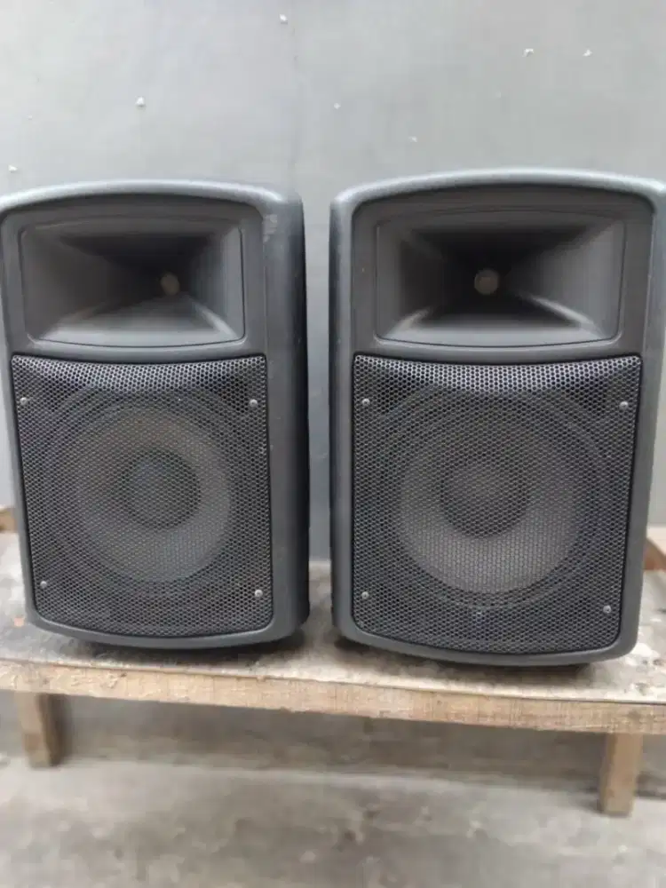 Speaker aktif 10inch sepasang
