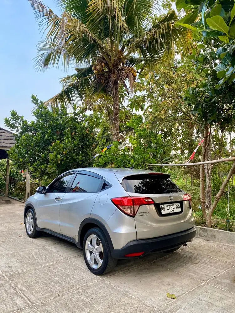 HRV E-CVT 2015 Istimewa Asli AB dari Baru