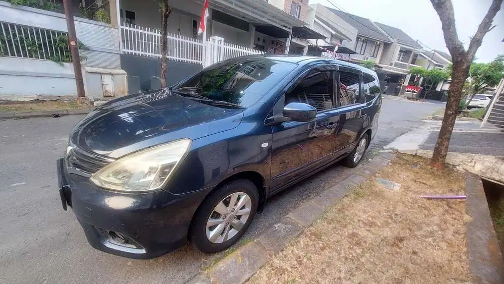 Nissan Grand livina 2013 Bensin