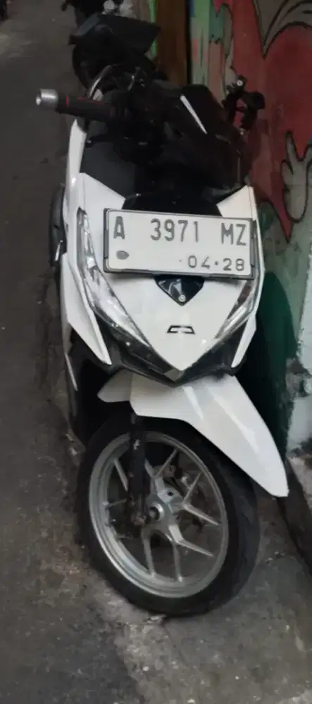 JUAL CEPAT VARIO 125 /LED OLD
