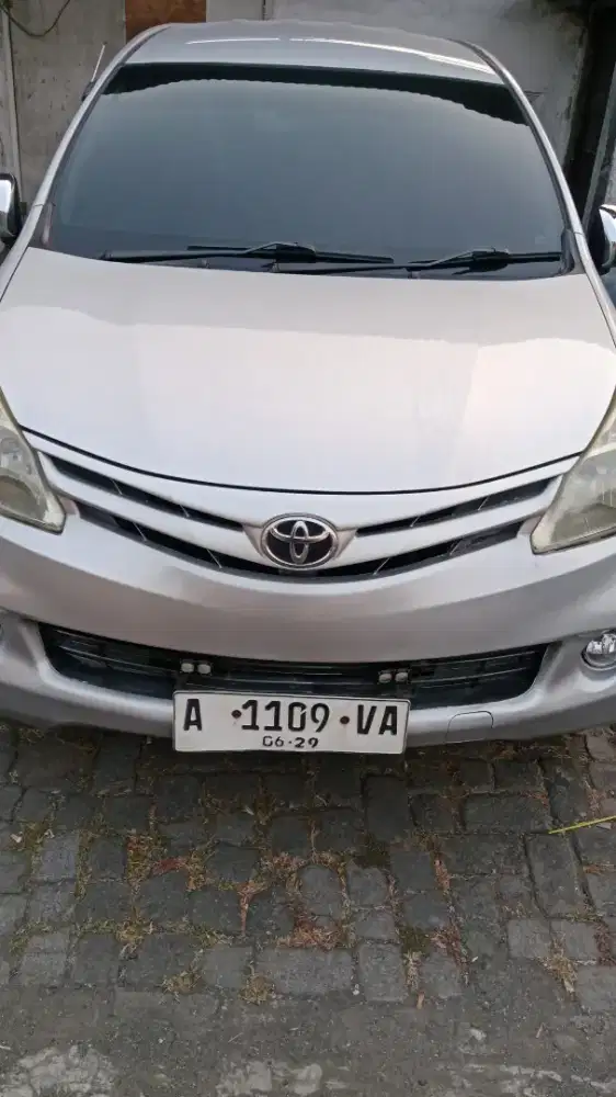 Toyota avanza 2014 matic