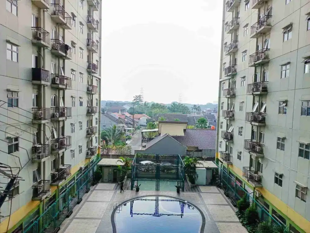 THE SUITE FULL FURNISH VIEW KOLAM RENANG HARGA 195JT NEGO