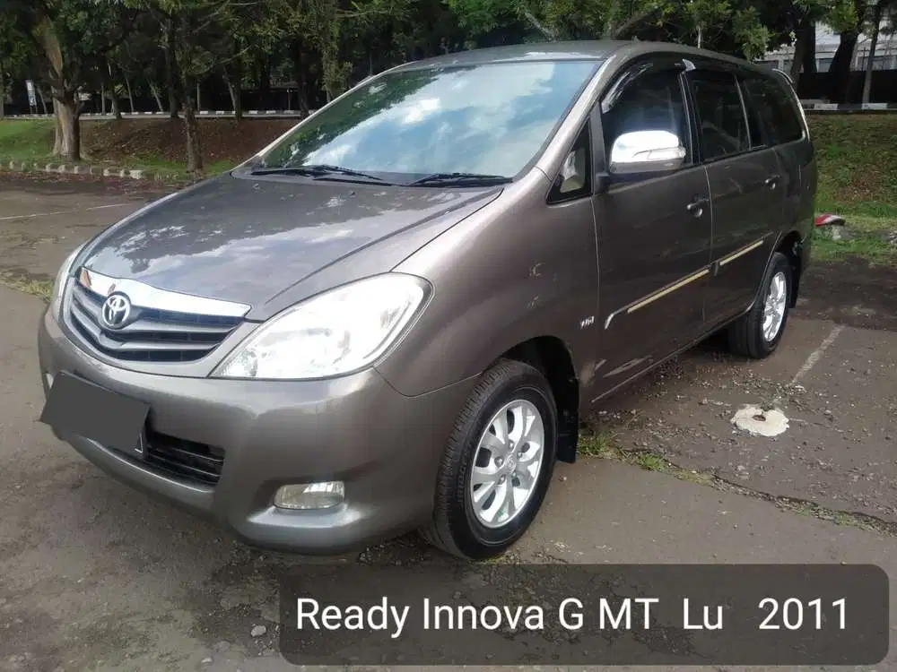 Toyota Kijang Innova 2011 Bensin