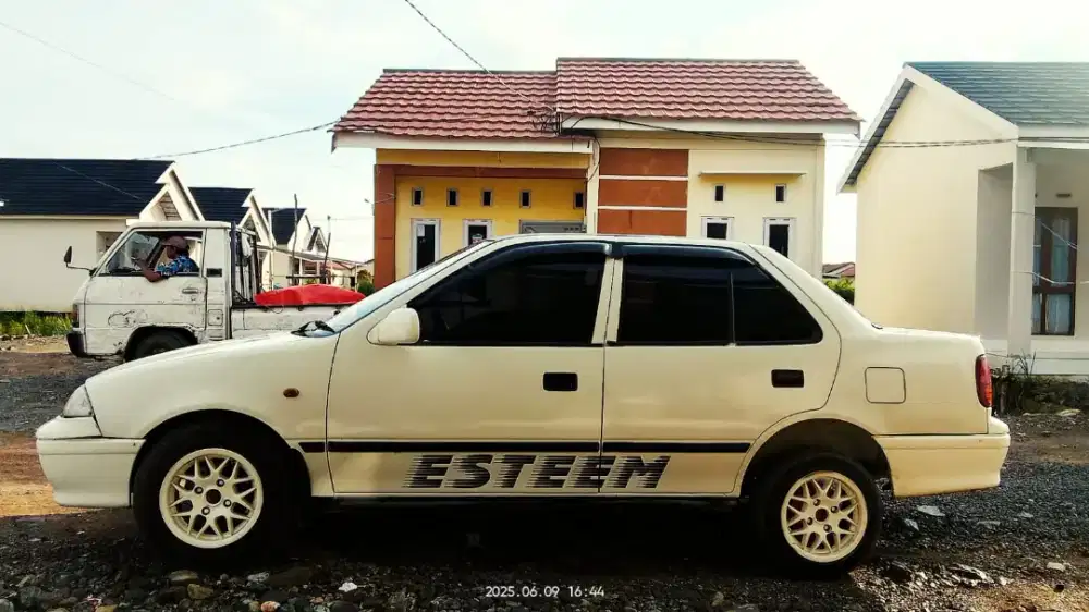 Suzuki Esteme 1991